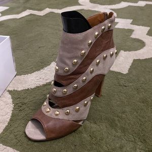 Nine West peep toe bootie